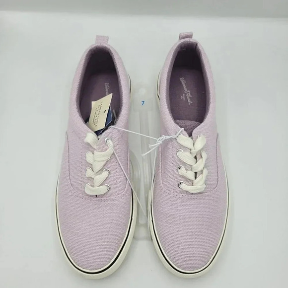 Women's Universal Thread Shoes Universal Thread Molly Vulcanized Lace-Up Sneaker - Picture 2 of 7